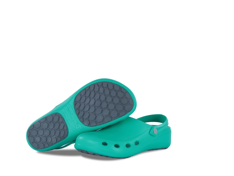 3-Non-slip-medical-gastronomy-clogs-mint-prima-clog-OB-SRC-clogs-with-strap-prima-clog-1-scaled.png