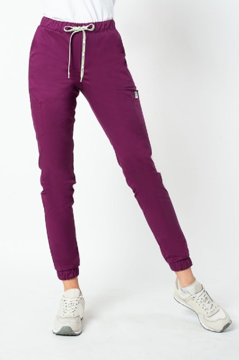spodnie-damskie-medyczne-joggery-jagoda.jpg