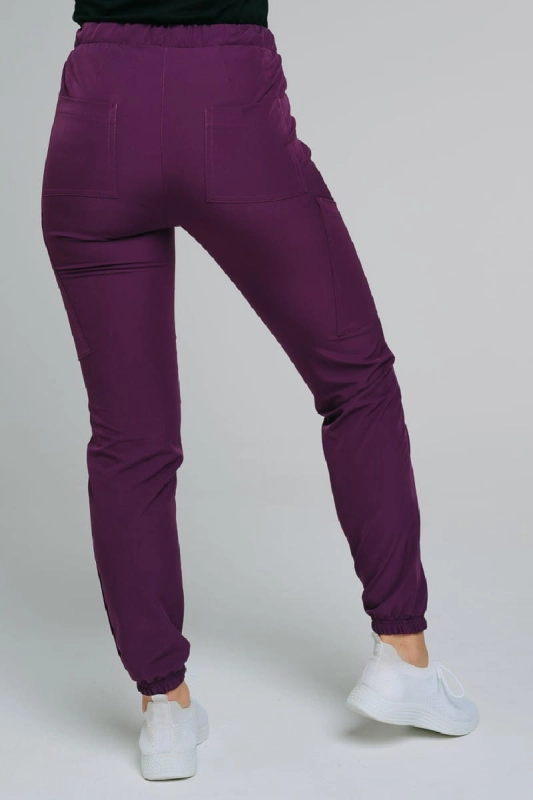 spodnie-medyczne-joggery-natalie-wrzosowy (7).jpg
